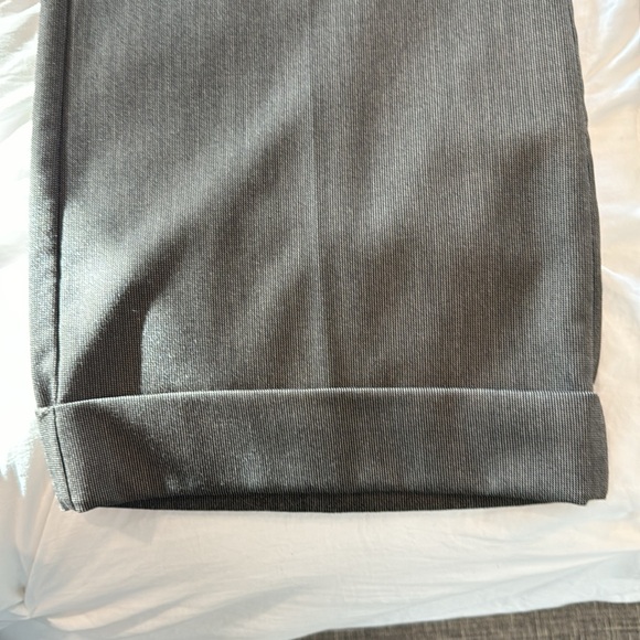 Capris - Picture 4 of 5